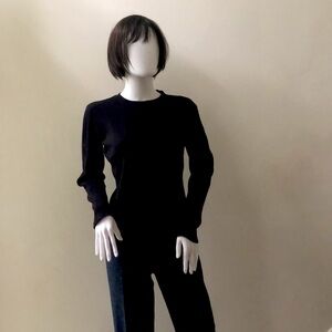 Bouncy, soft, ribbed long sleeve t shirt.